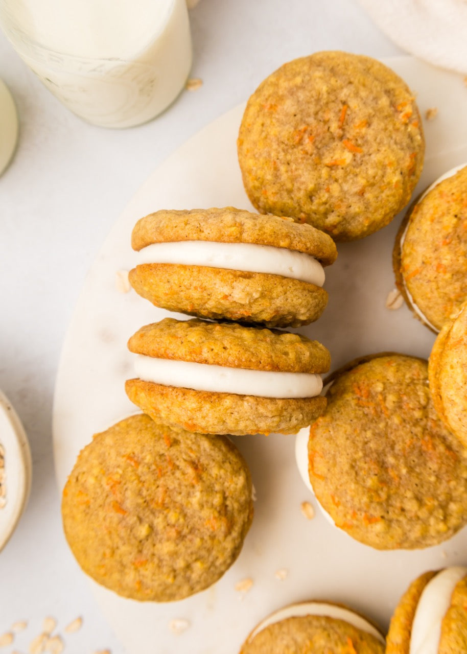 Carrot Cake Whoopie Pies