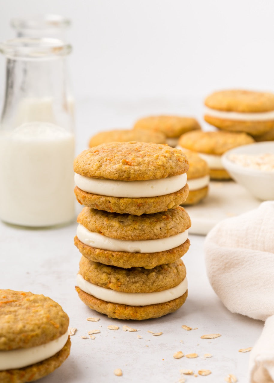 Carrot Cake Whoopie Pies