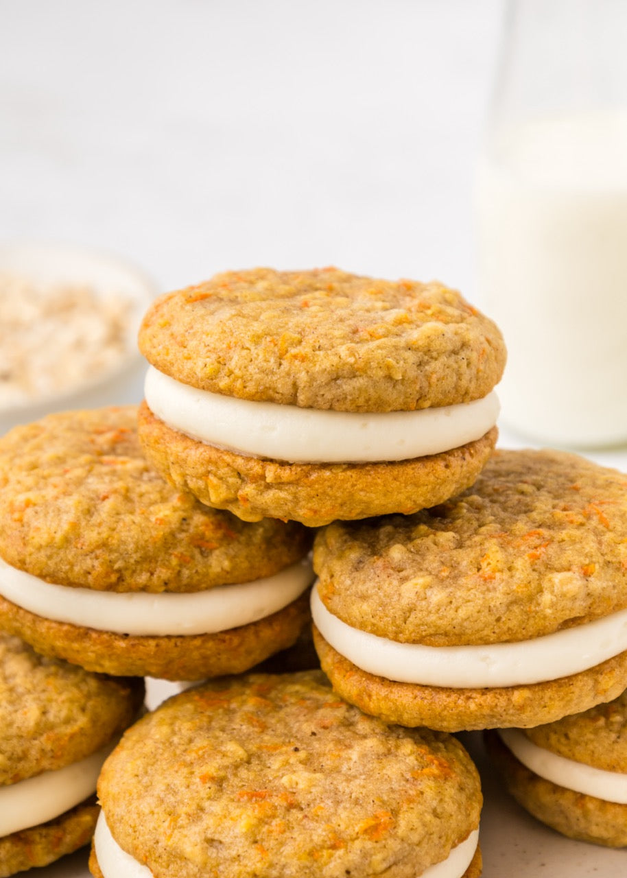 Carrot Cake Whoopie Pies